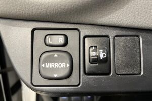 Toyota Yaris esikatselu 23