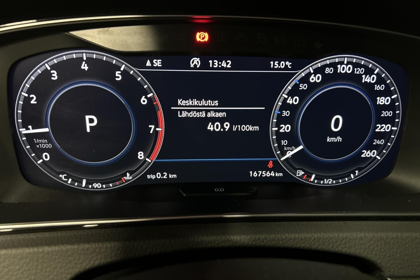Volkswagen Golf iso kuva 13