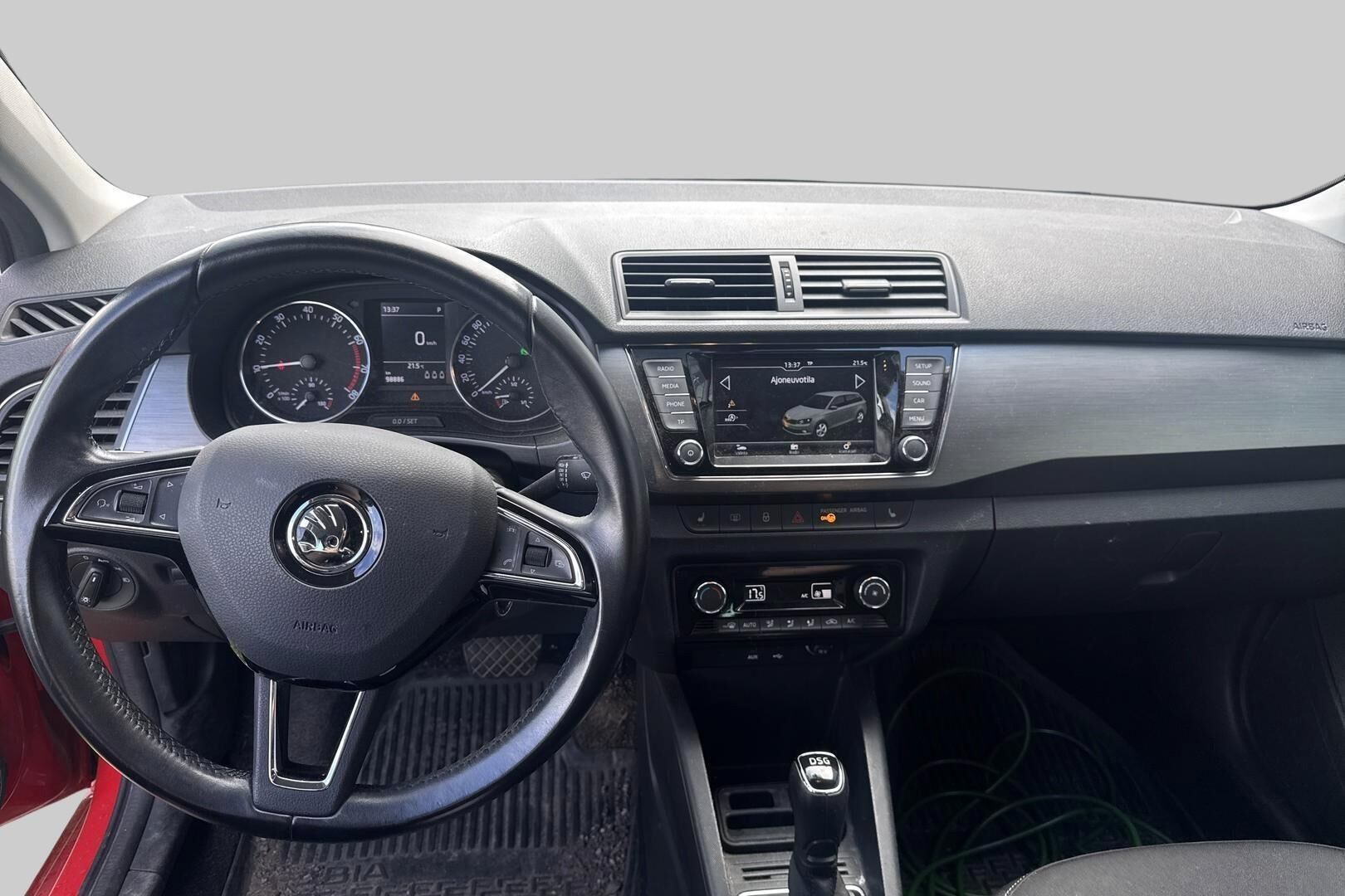 Skoda Fabia iso kuva 1