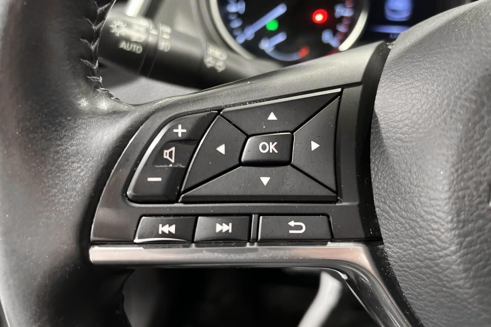 Nissan Qashqai iso kuva 16