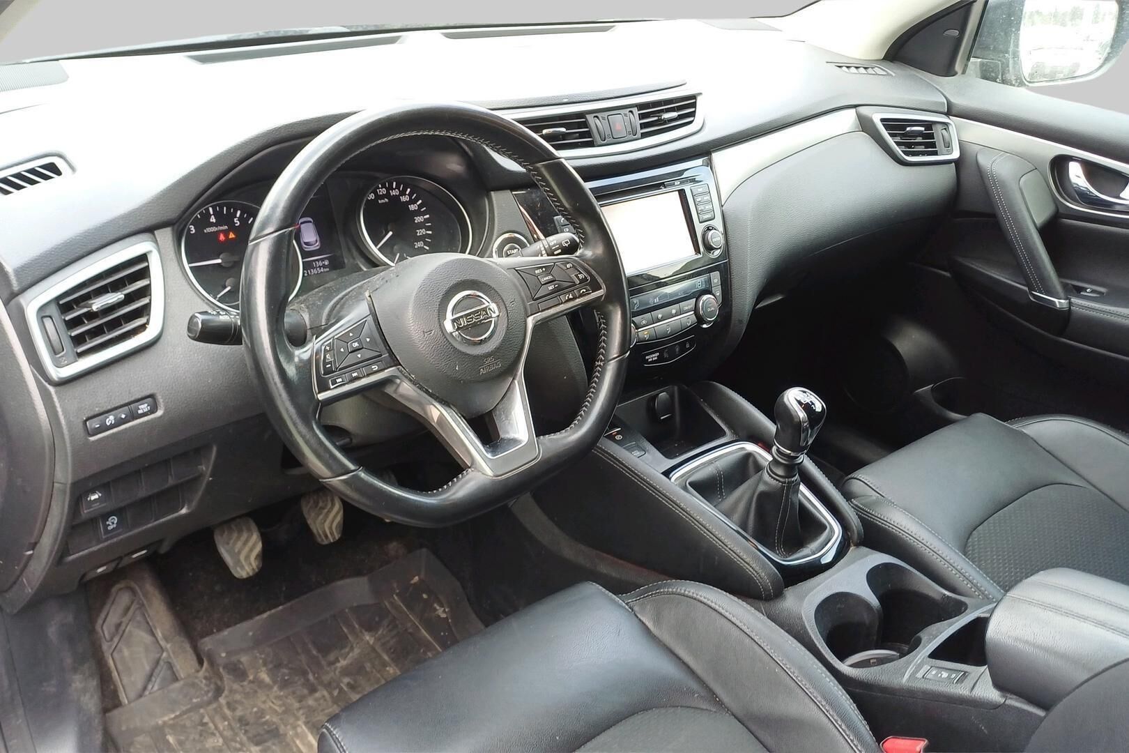 Nissan Qashqai iso kuva 2