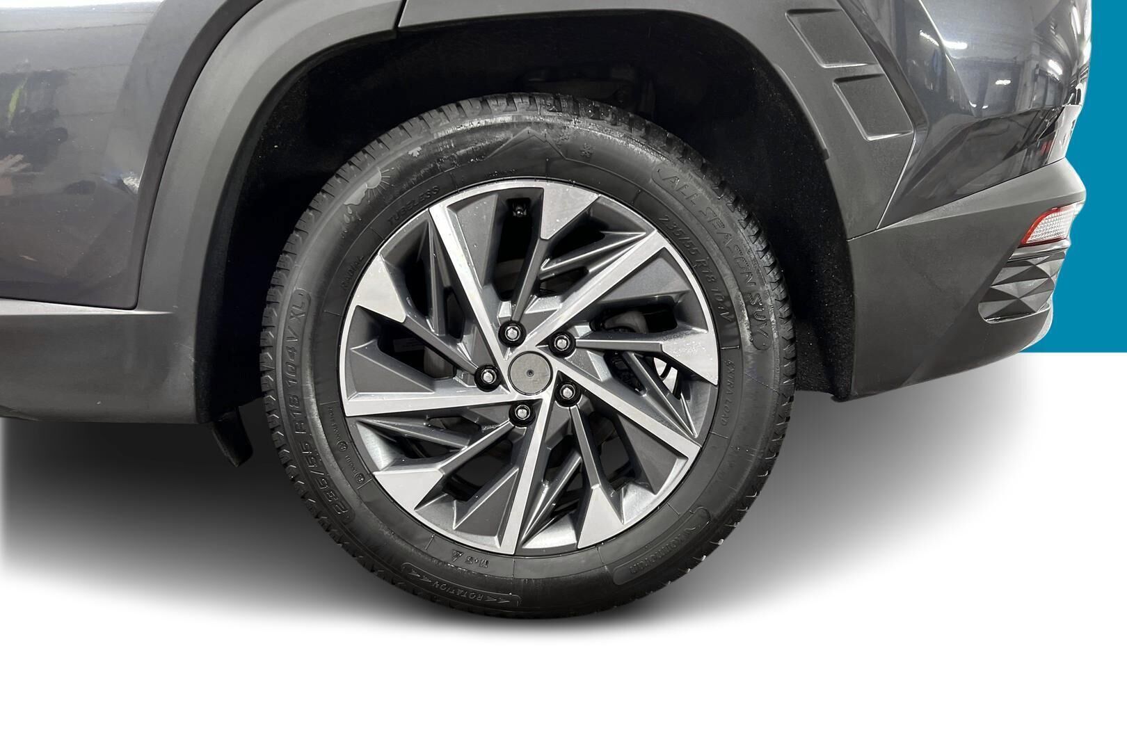 Hyundai Tucson iso kuva 13