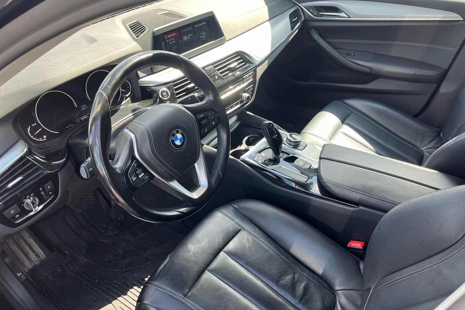 BMW 5-sarja iso kuva 1