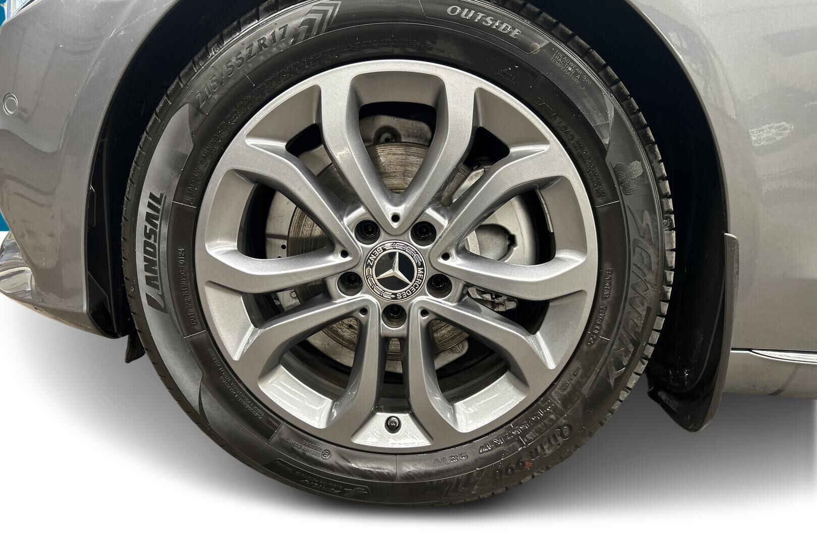 Mercedes-Benz C iso kuva 13