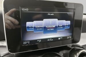 Mercedes-Benz C esikatselu 14