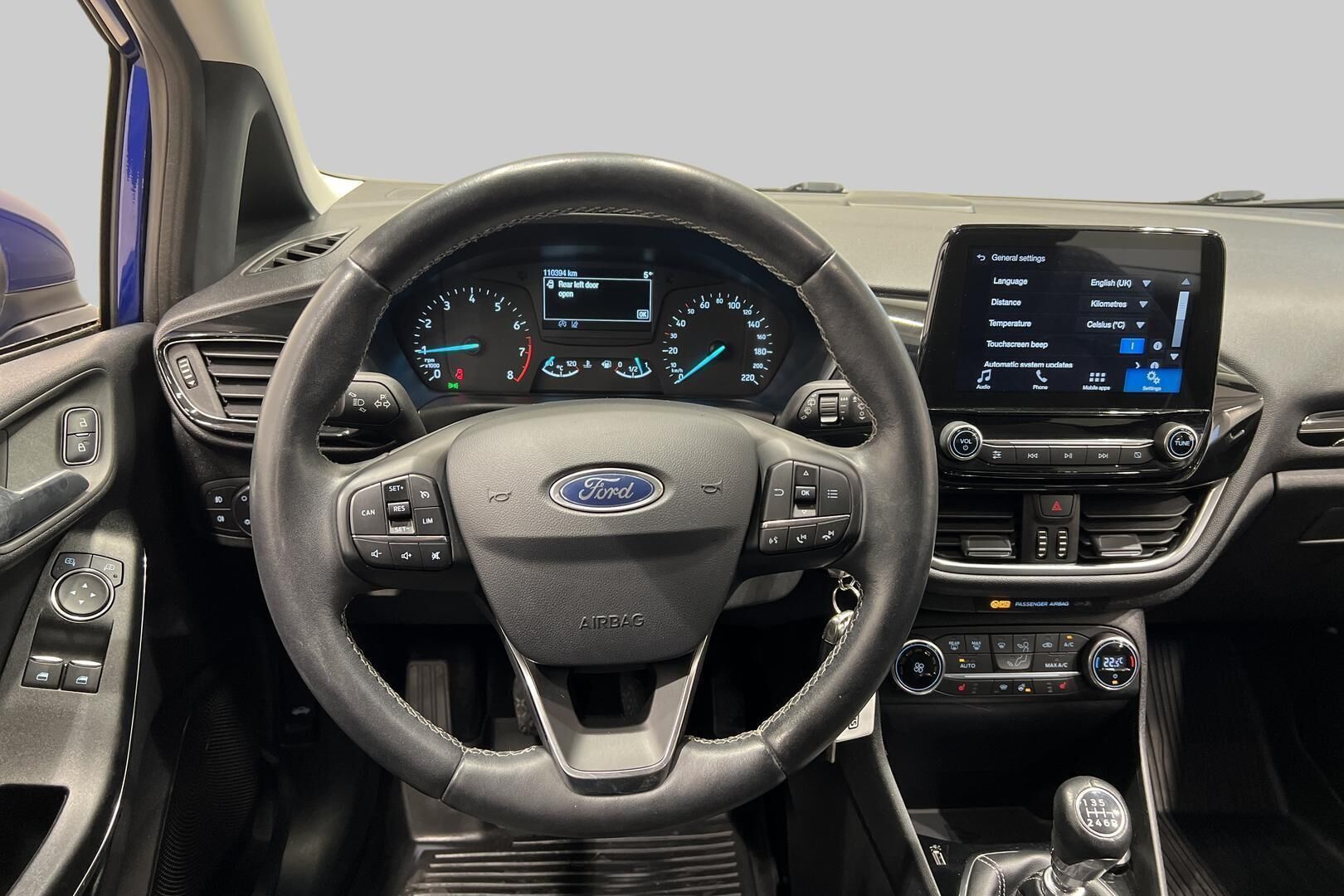 Ford Fiesta iso kuva 26