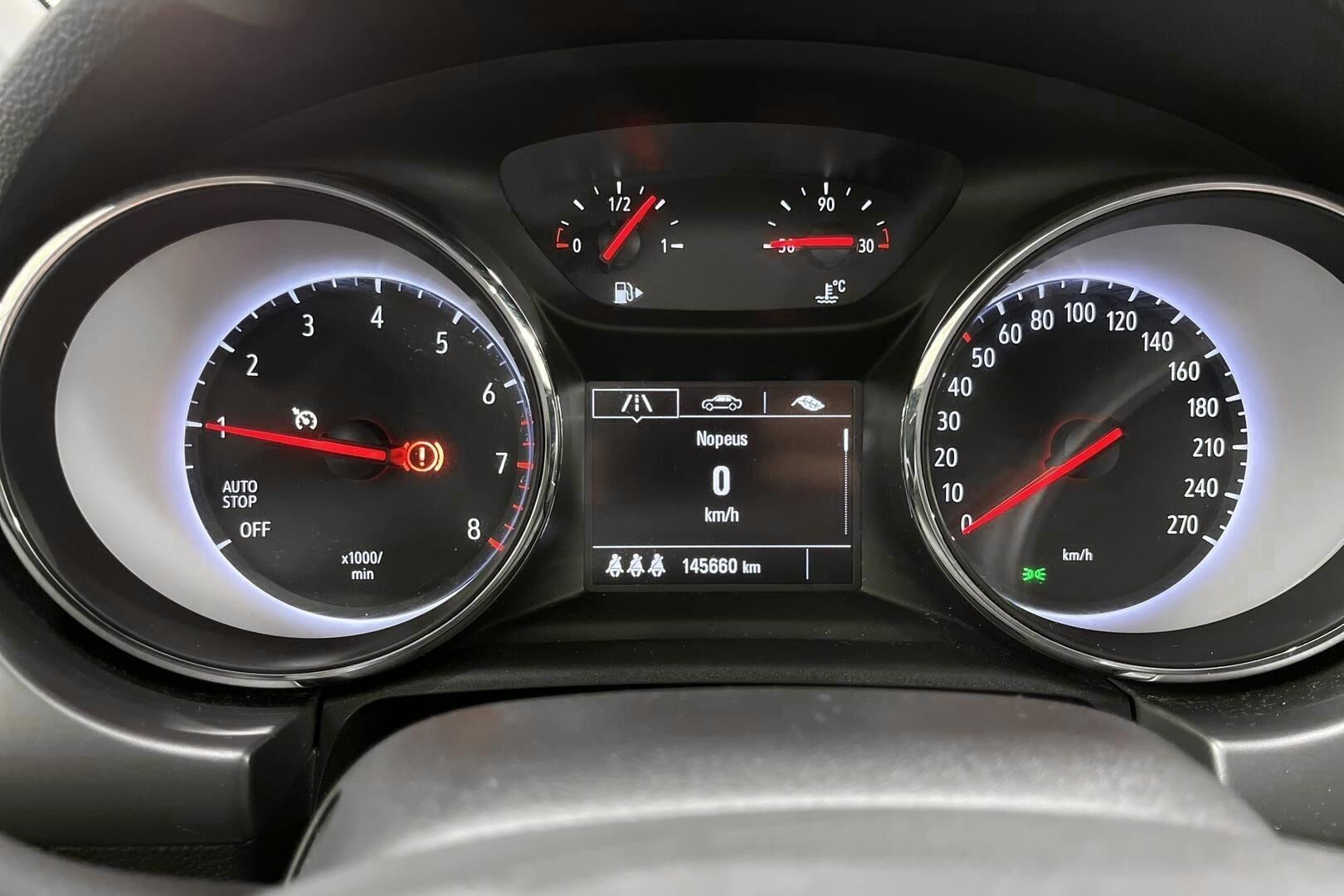 Opel Astra iso kuva 14