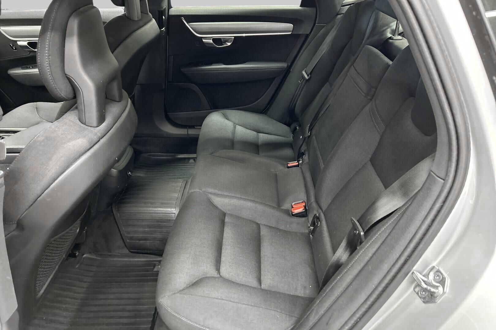 Volvo S90 iso kuva 9