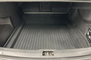 Volvo S90 esikatselu 10