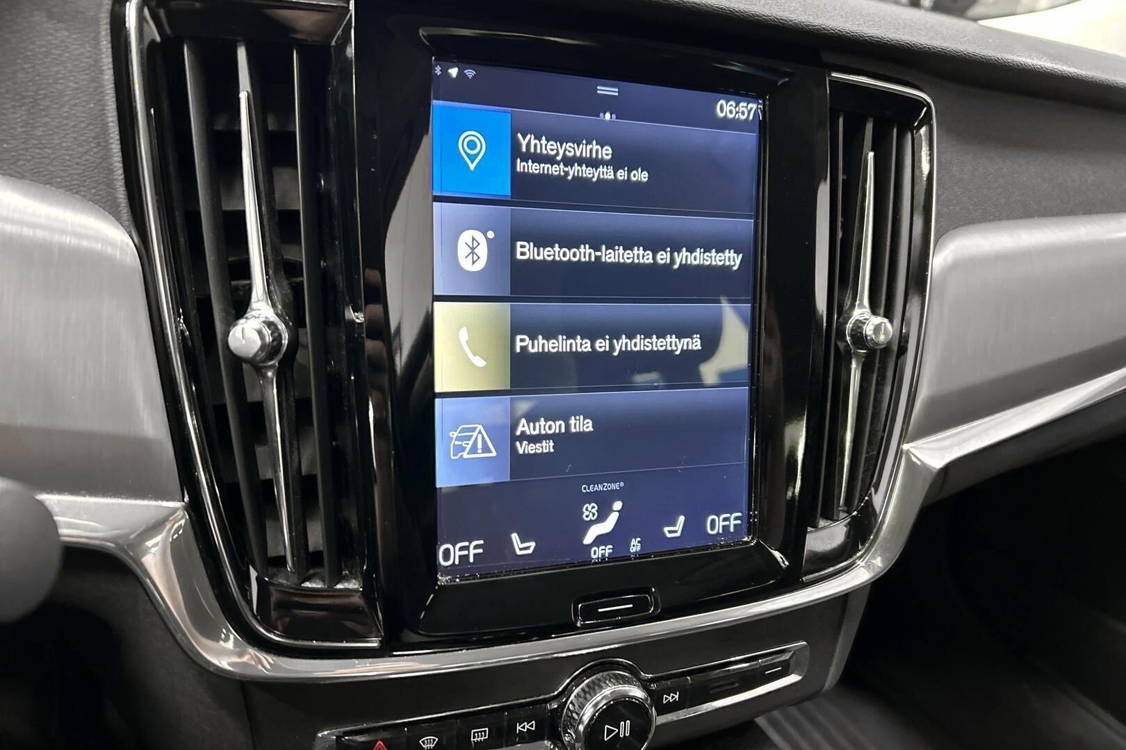 Volvo S90 iso kuva 13
