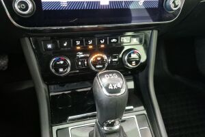 Skoda Superb esikatselu 16