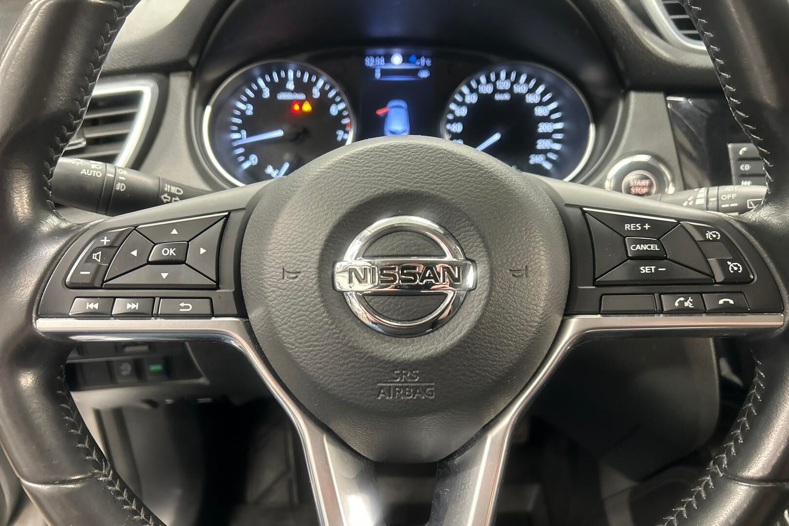 Nissan Qashqai iso kuva 17