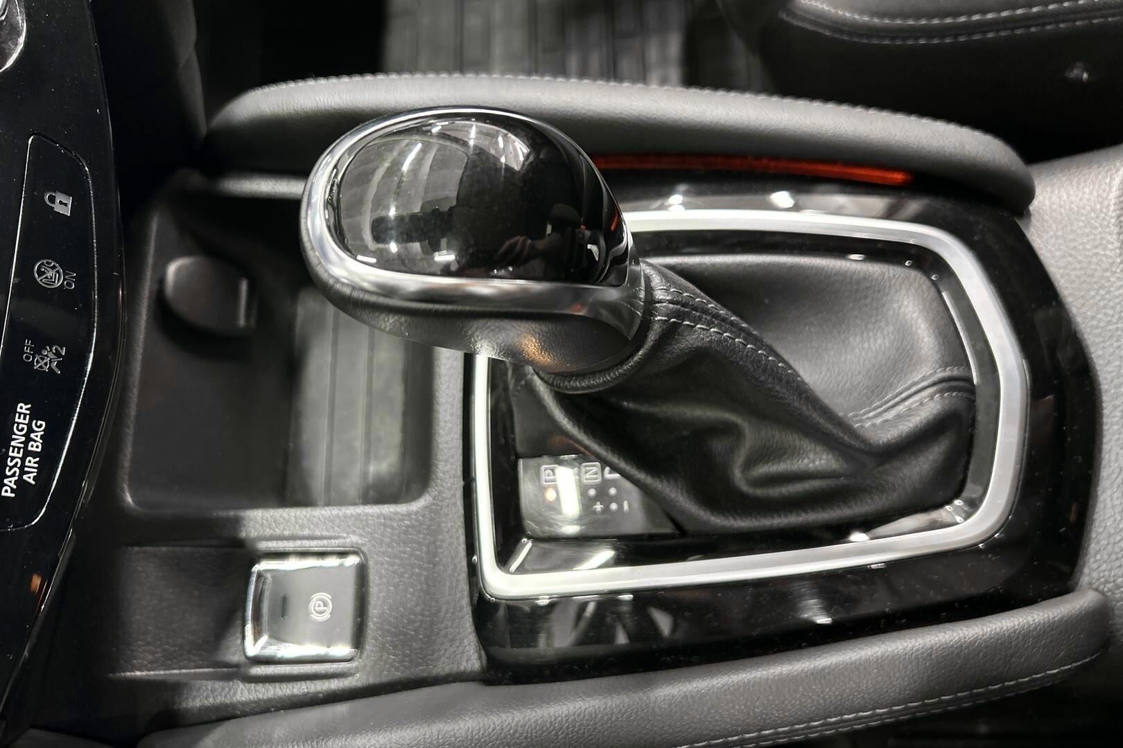 Nissan Qashqai iso kuva 18