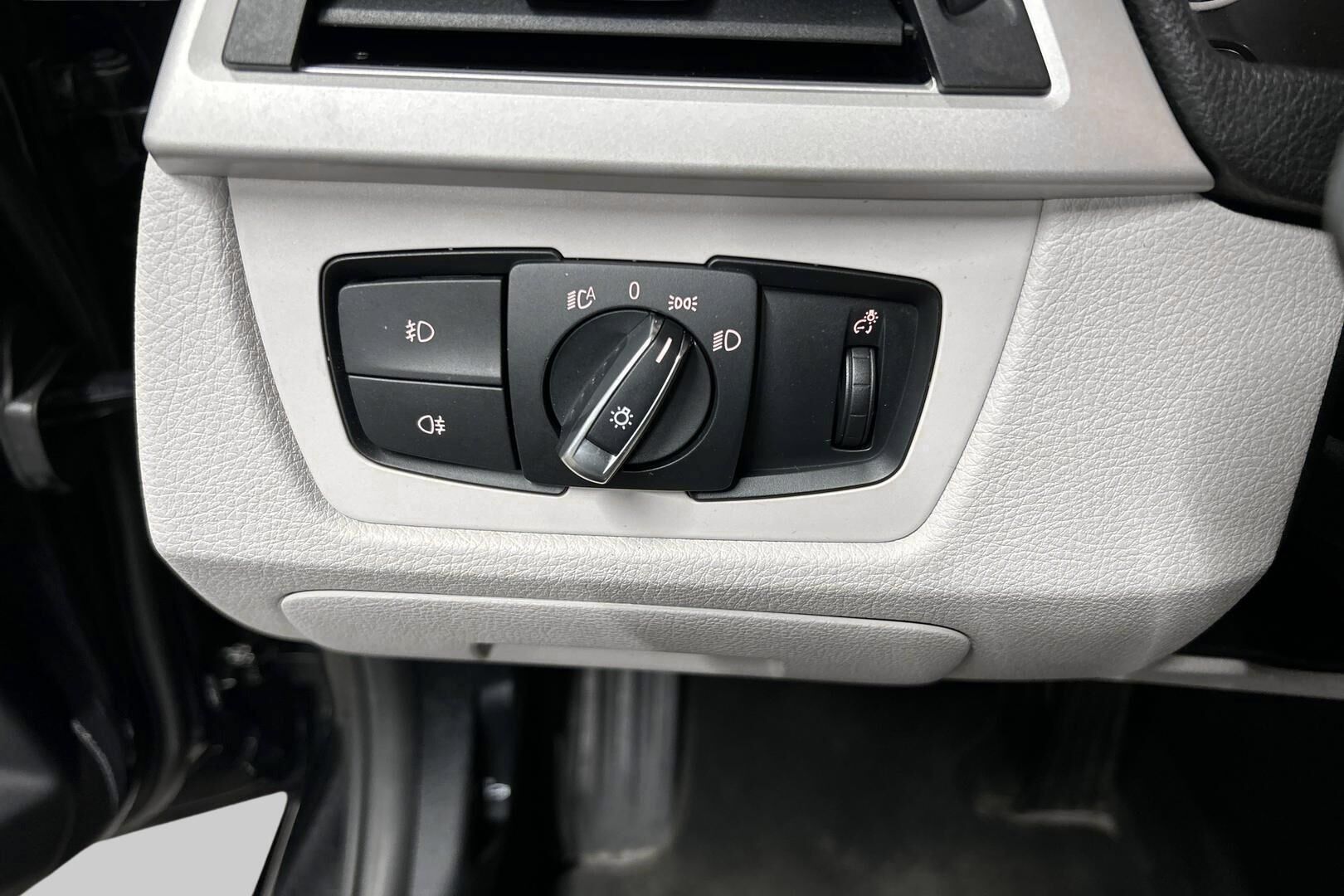 BMW 3-sarja iso kuva 20
