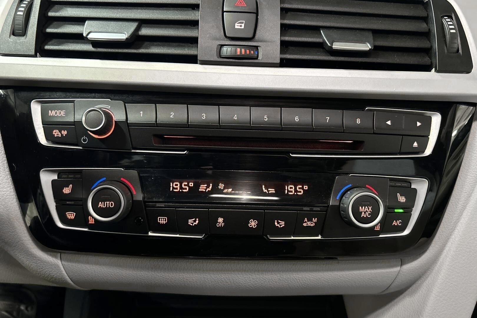 BMW 3-sarja iso kuva 24