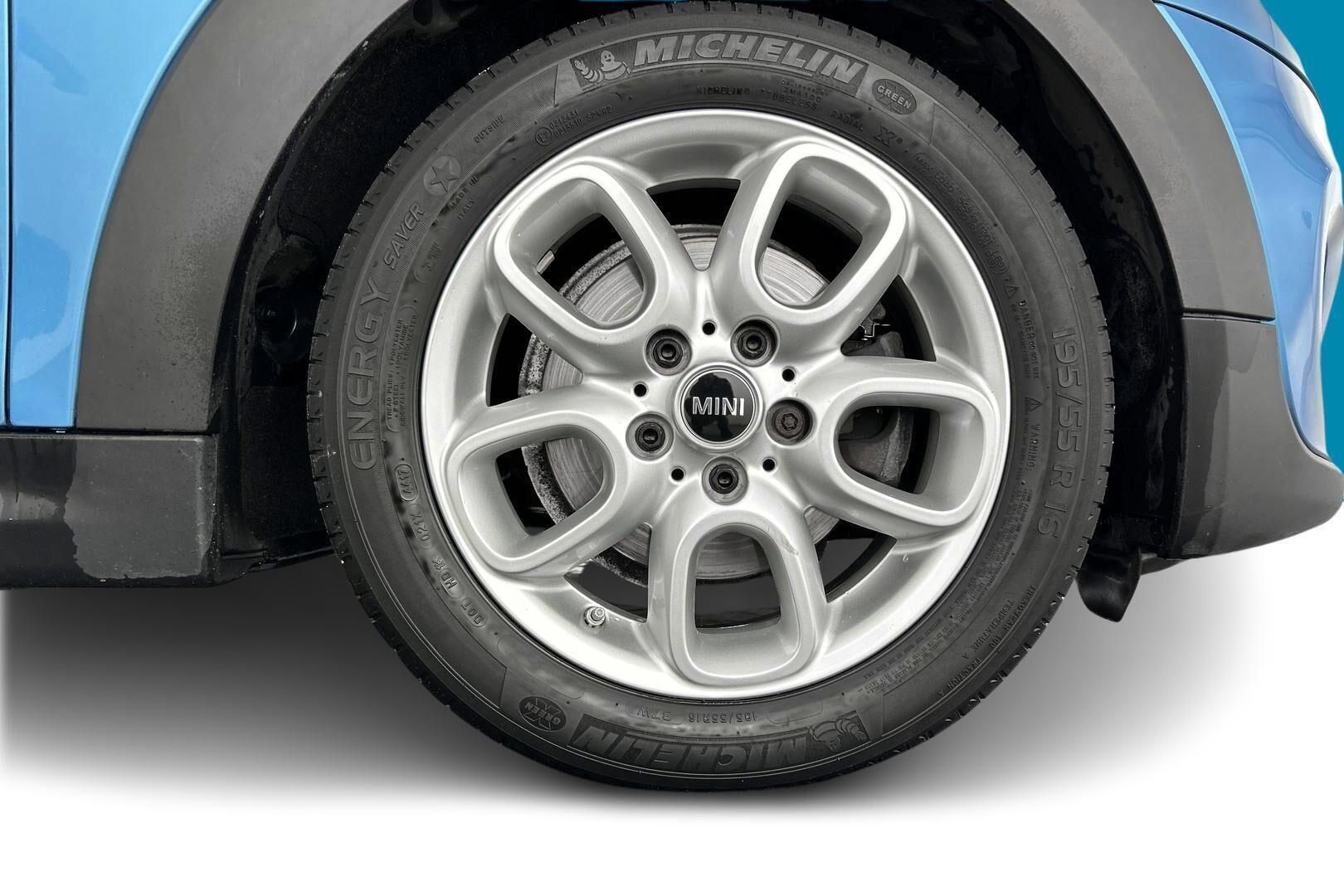 MINI Hatchback iso kuva 12