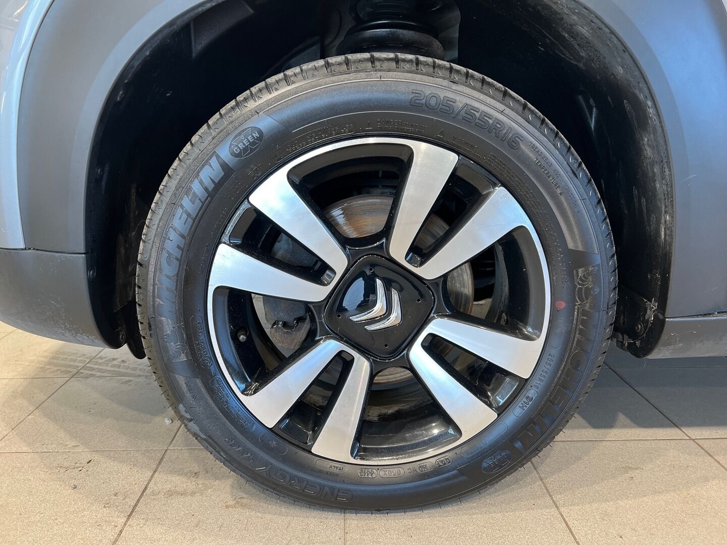 Citroen C3 Aircross iso kuva 6