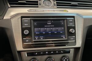 Volkswagen Passat esikatselu 16