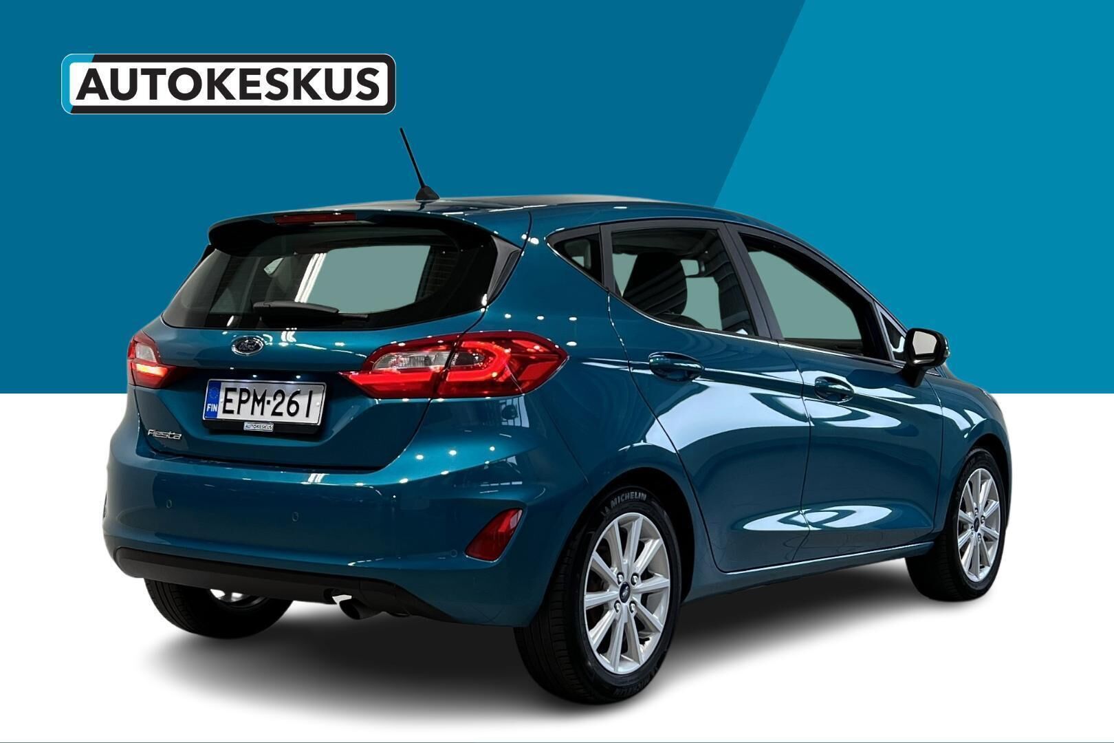 Ford Fiesta iso kuva 14