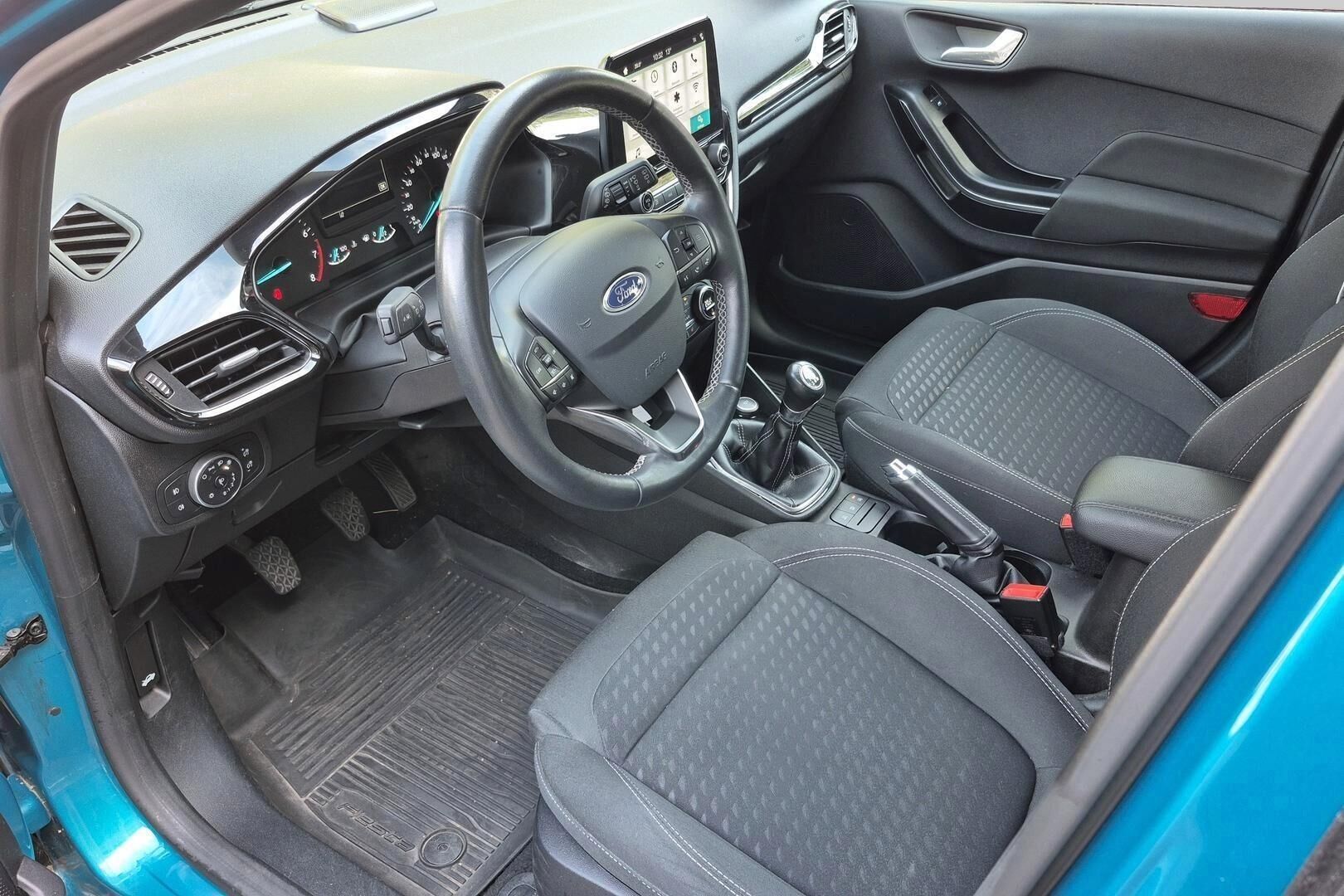 Ford Fiesta iso kuva 2