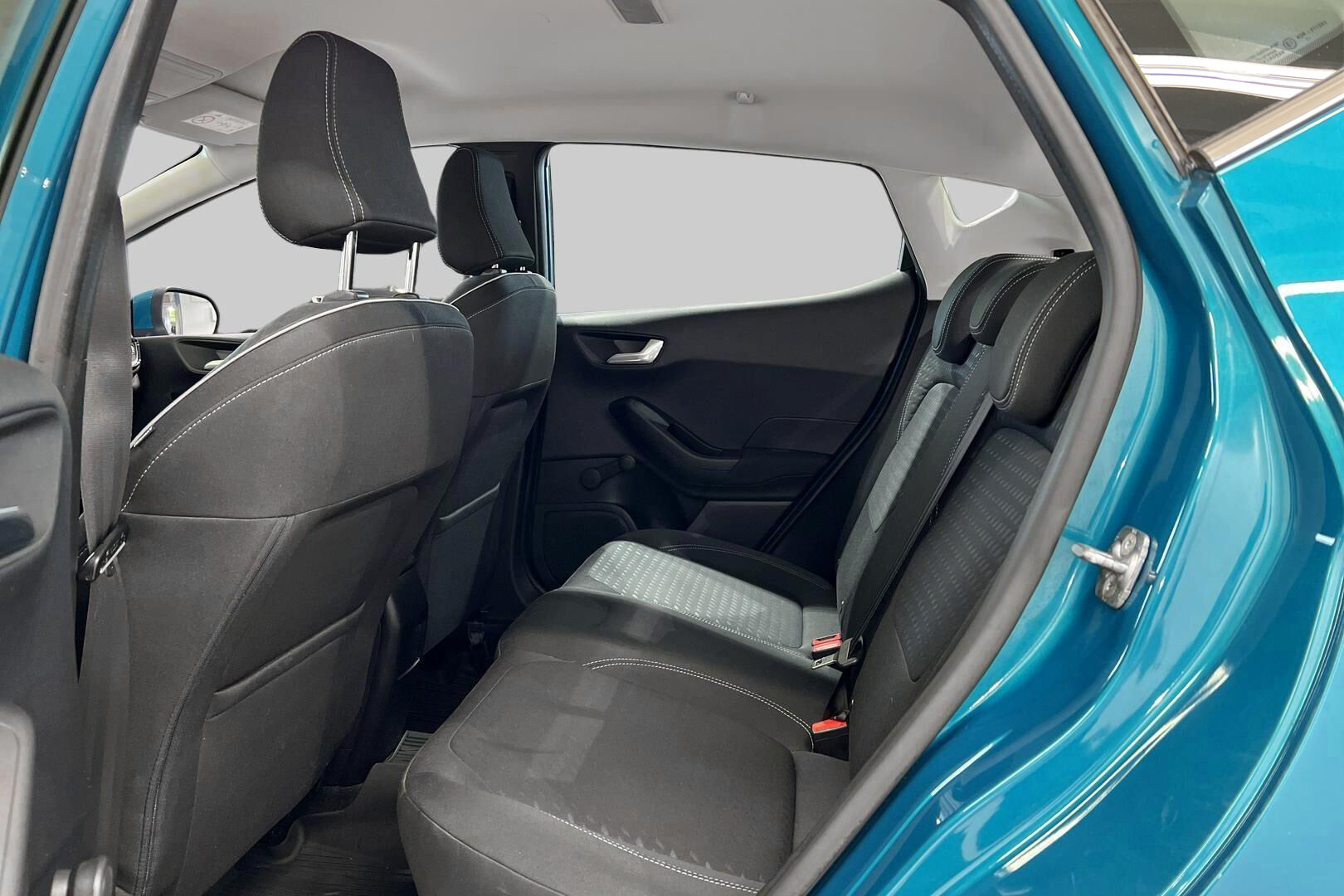 Ford Fiesta iso kuva 5