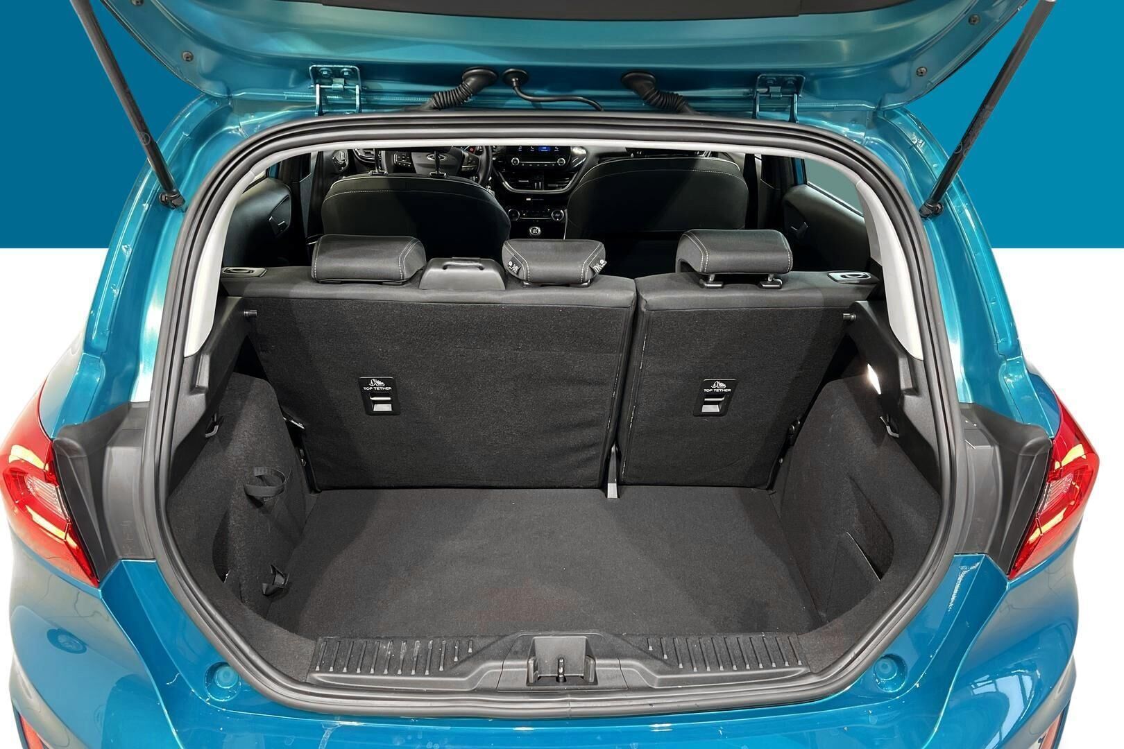 Ford Fiesta iso kuva 9