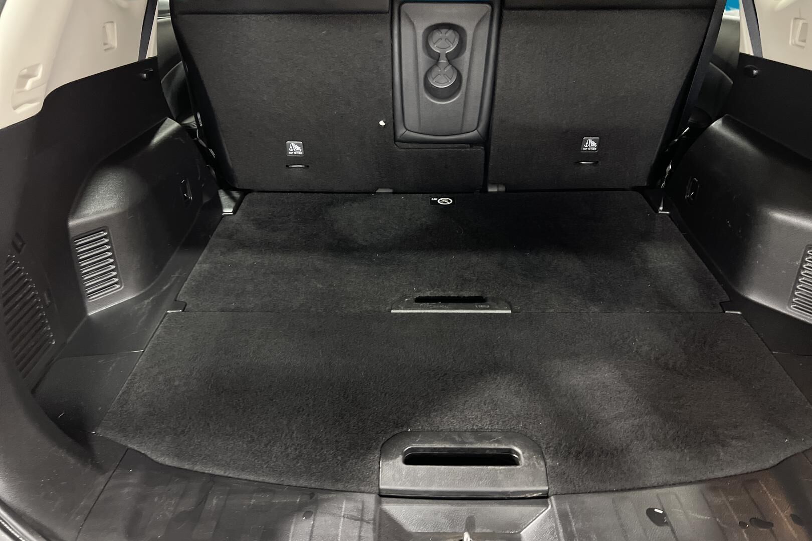 Nissan X-Trail iso kuva 7
