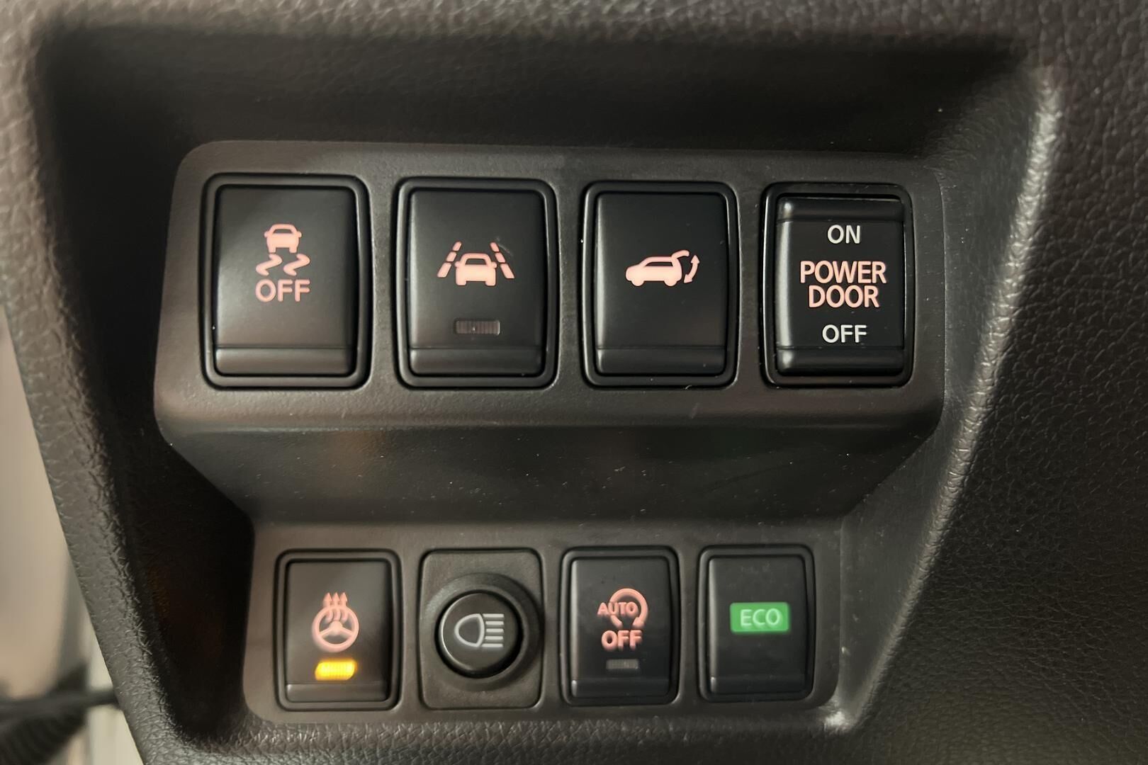 Nissan X-Trail iso kuva 27