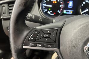 Nissan X-Trail esikatselu 13