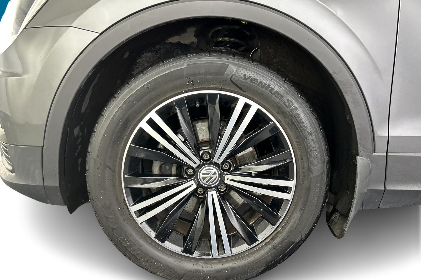 Volkswagen Tiguan iso kuva 14