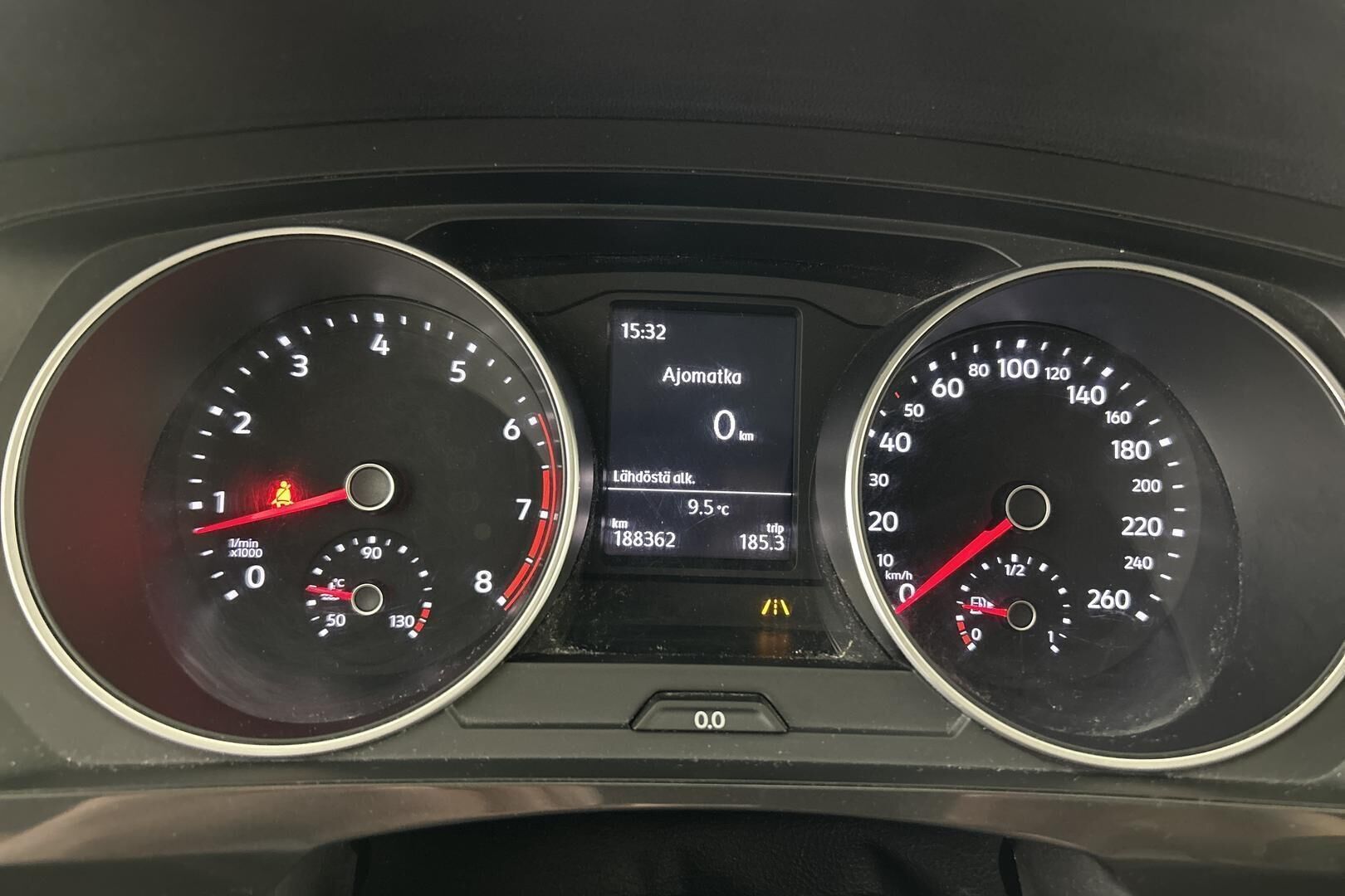 Volkswagen Tiguan iso kuva 15