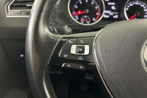 Volkswagen Tiguan esikatselu 17