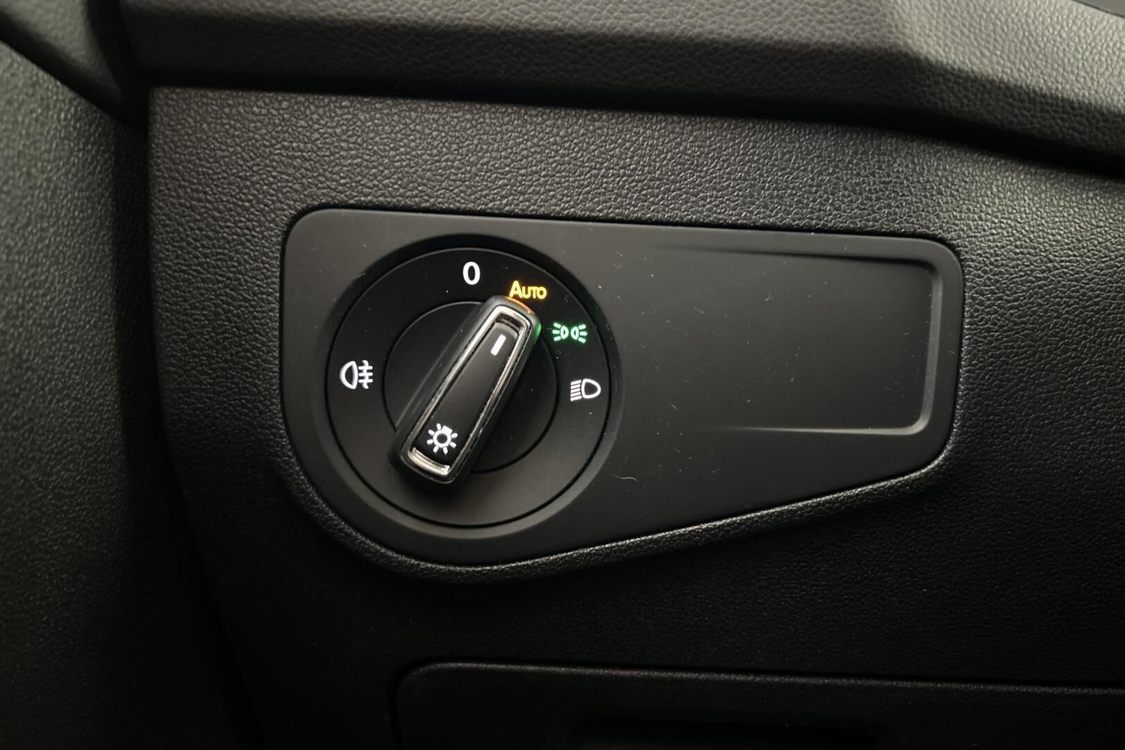 Volkswagen Tiguan iso kuva 28