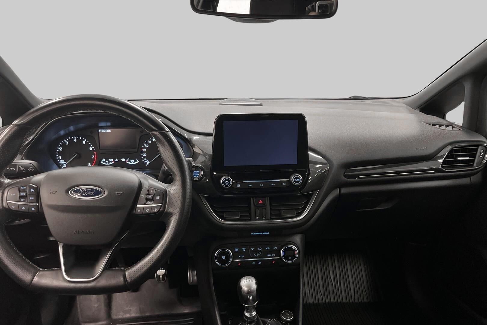 Ford Fiesta iso kuva 11