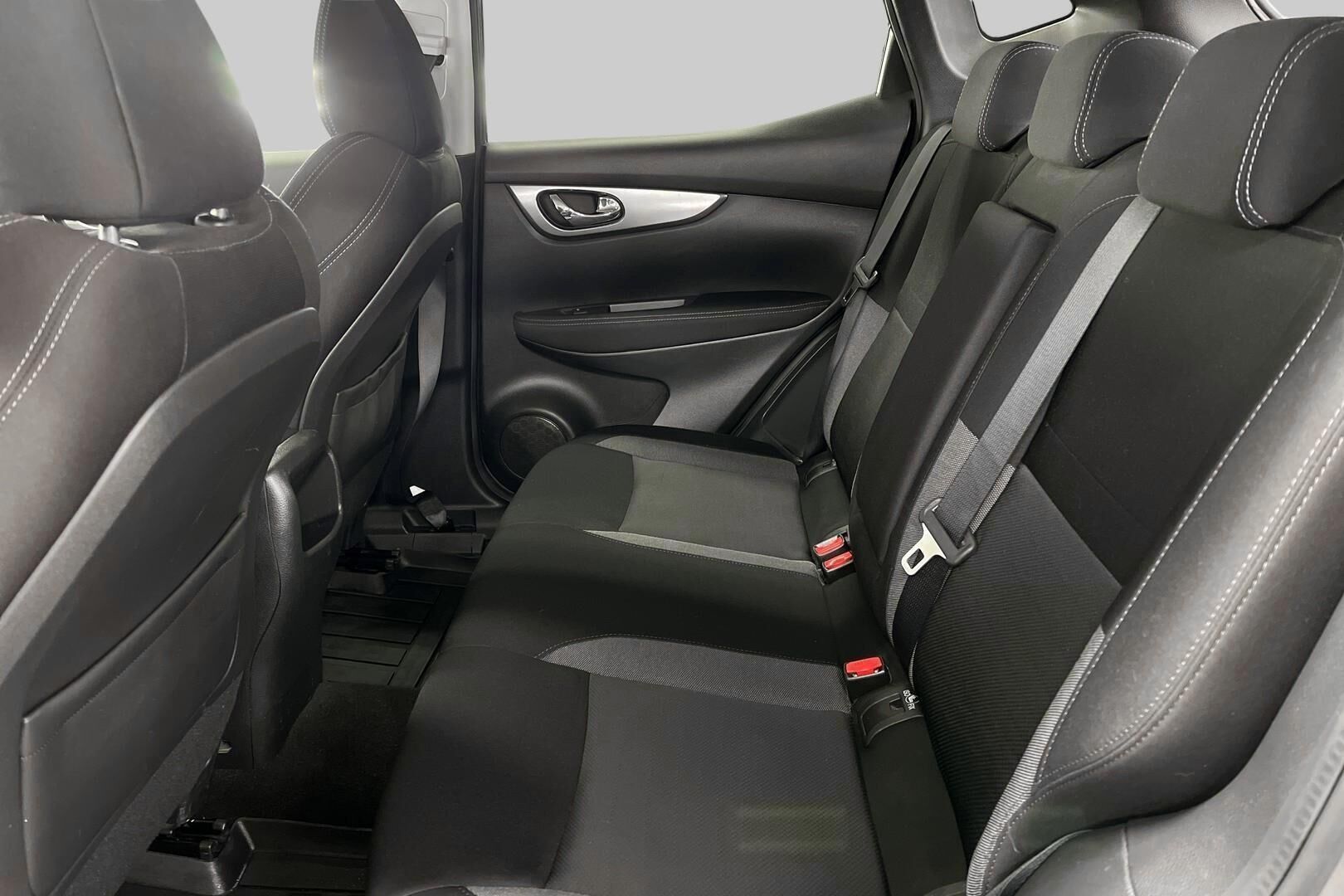 Nissan Qashqai iso kuva 10