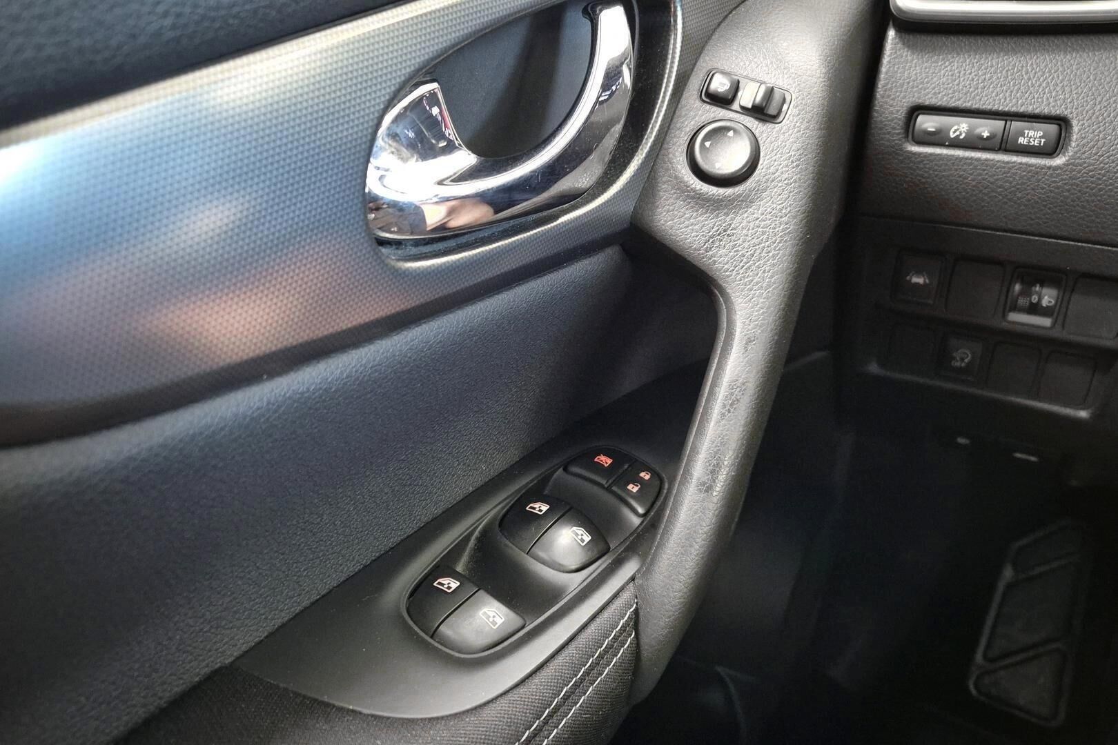 Nissan Qashqai iso kuva 20