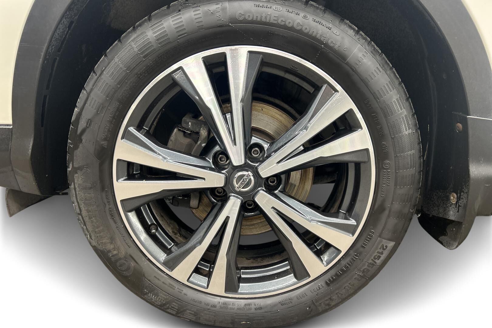 Nissan Qashqai iso kuva 13