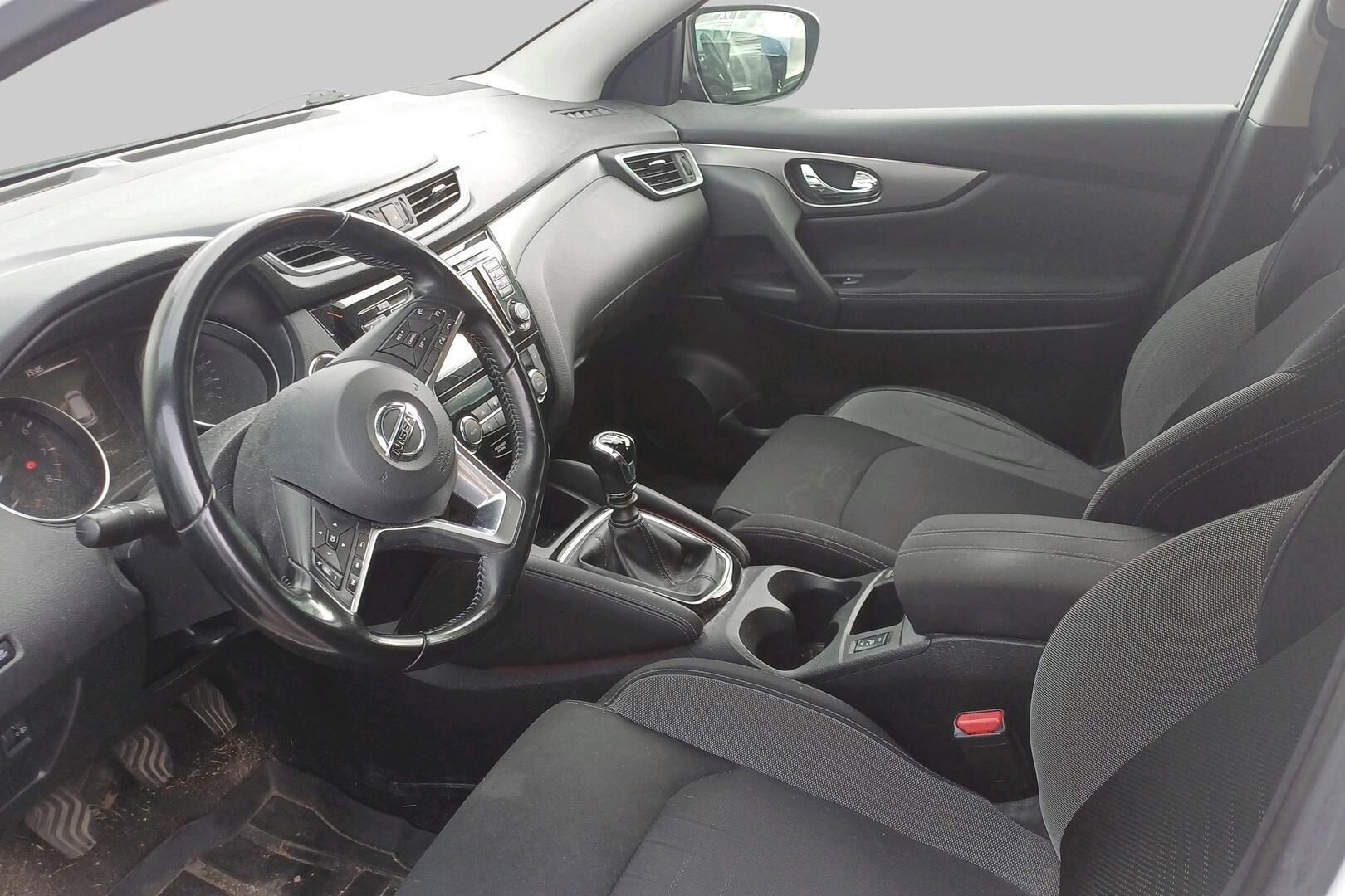 Nissan Qashqai iso kuva 2