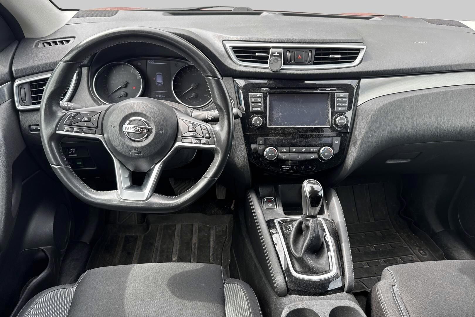 Nissan Qashqai iso kuva 2