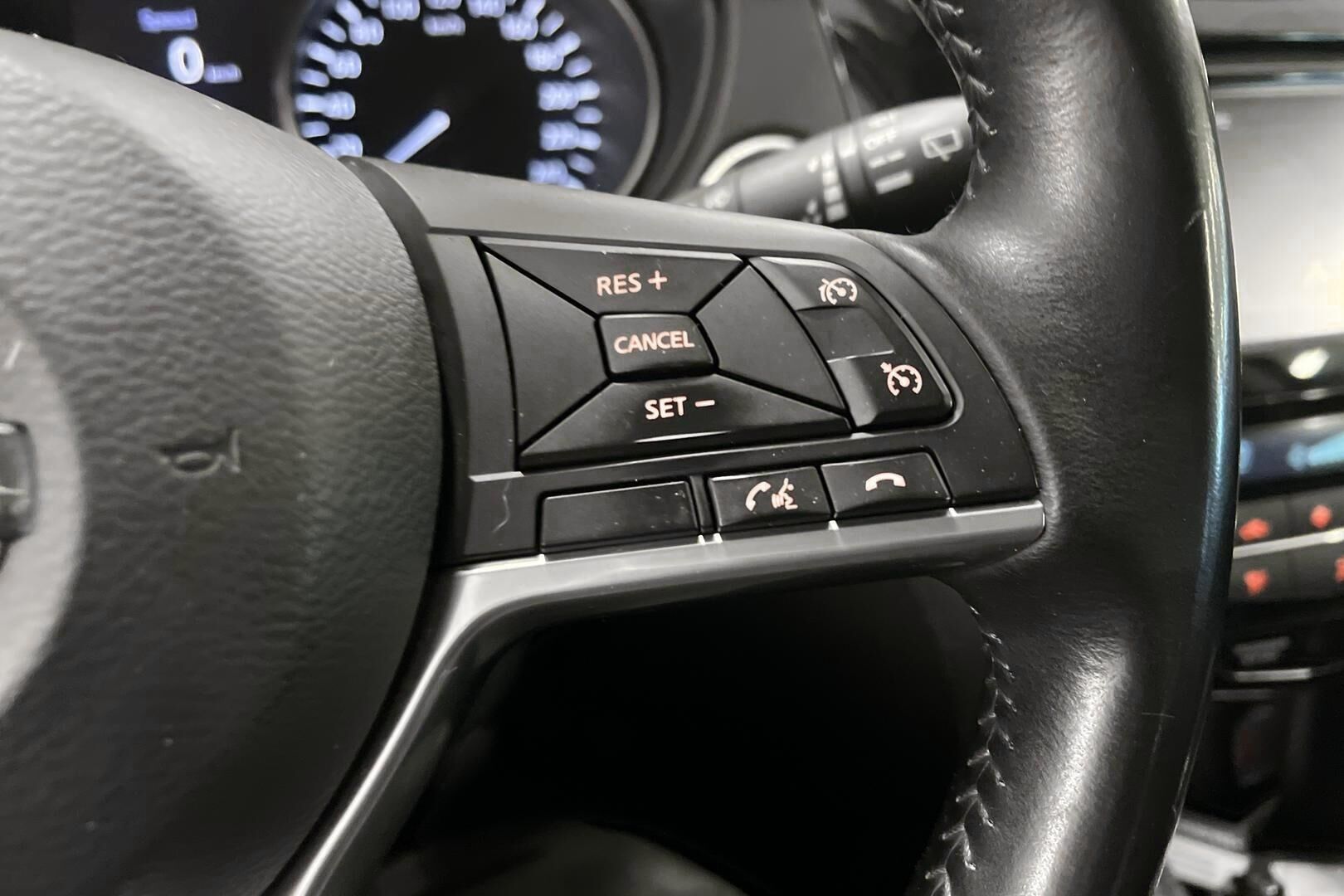Nissan Qashqai iso kuva 18