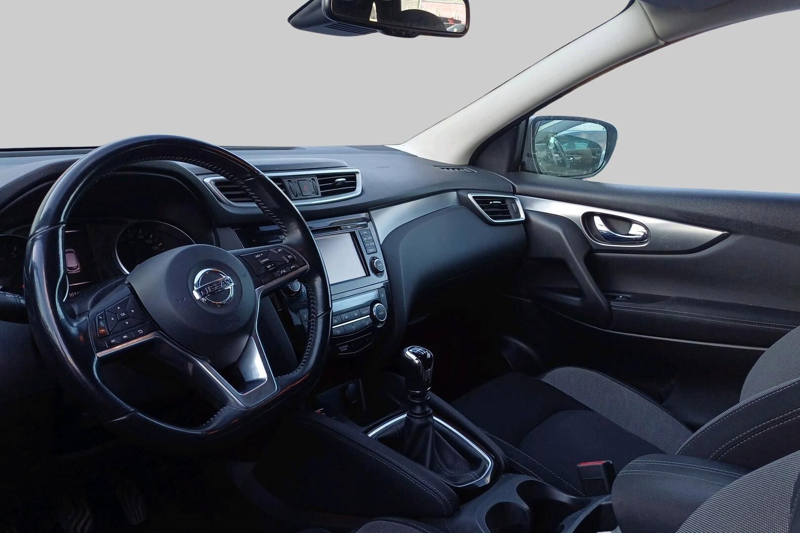Nissan Qashqai iso kuva 2