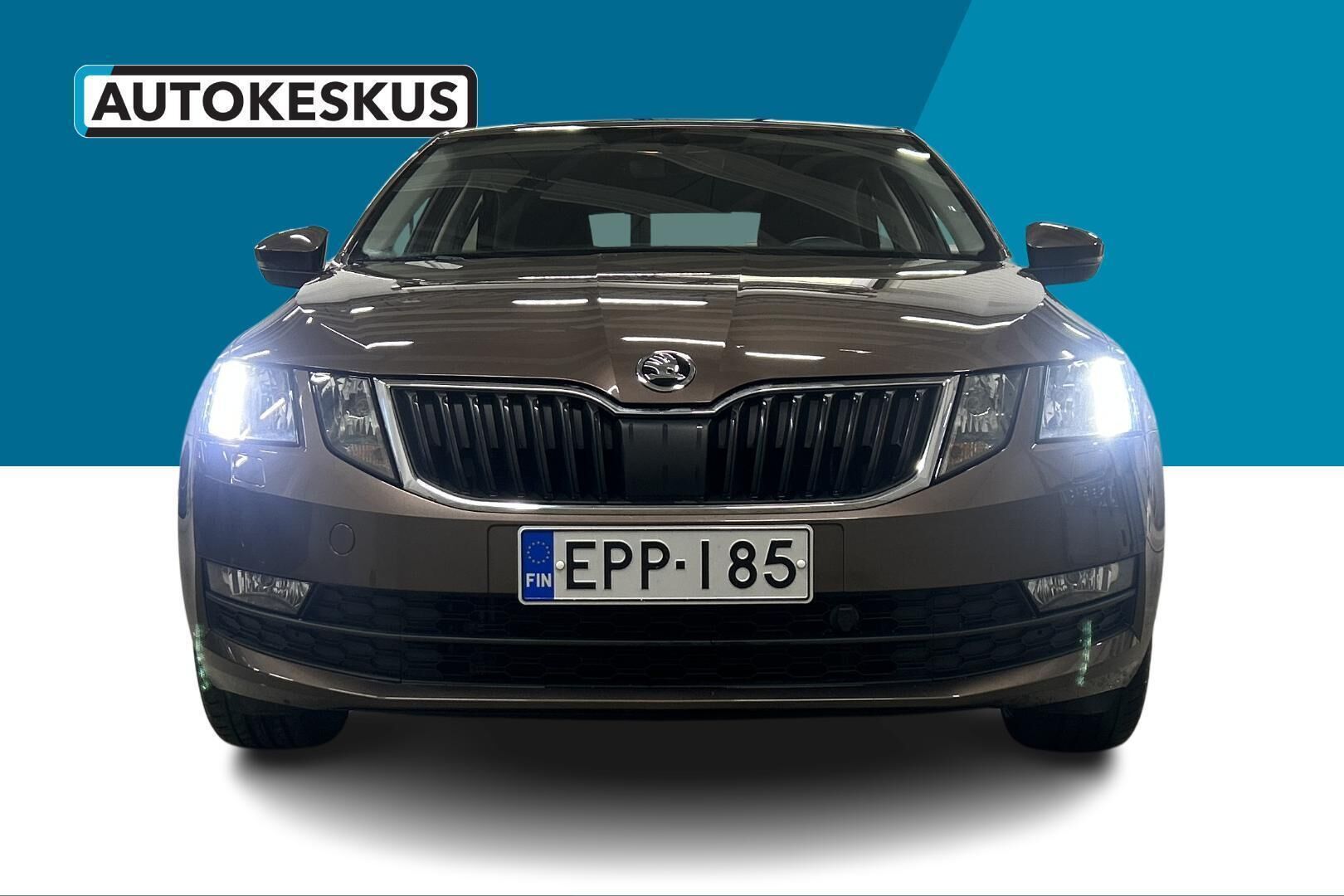 Skoda Octavia iso kuva 2