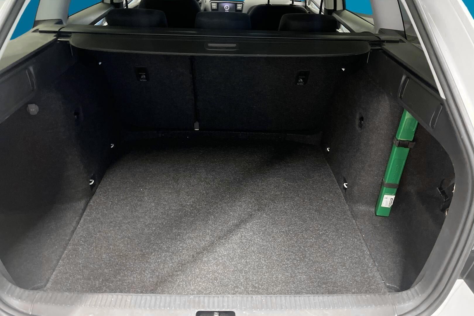 Skoda Octavia iso kuva 12