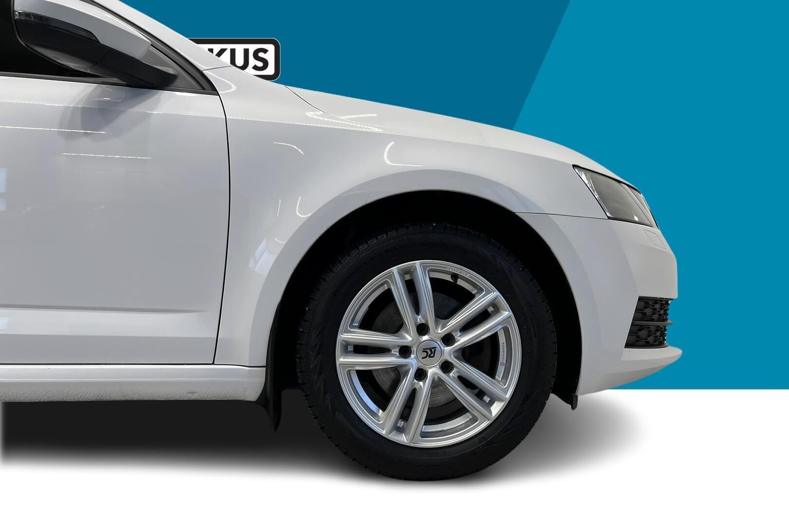 Skoda Octavia iso kuva 13