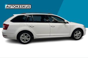 Skoda Octavia esikatselu 4