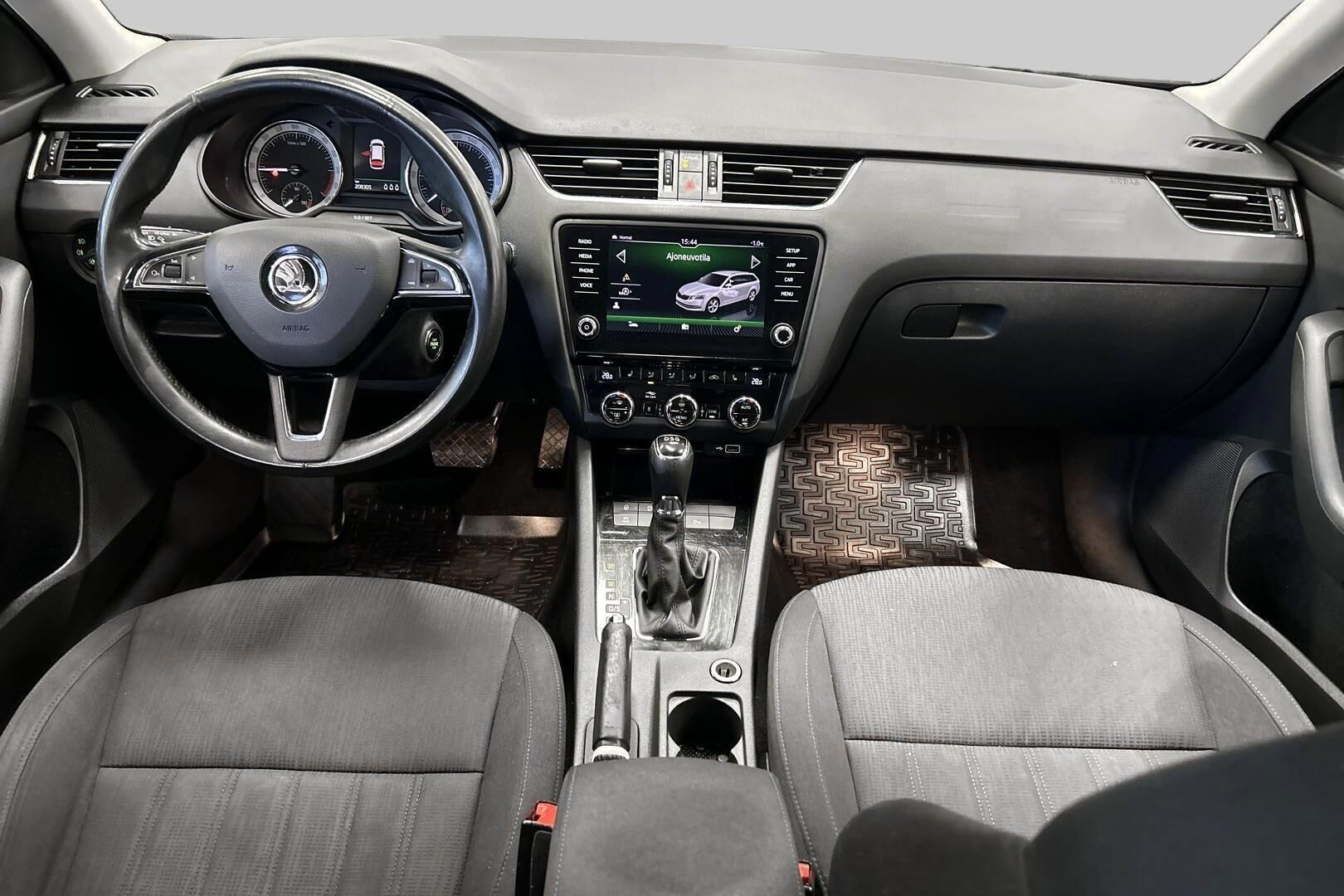 Skoda Octavia iso kuva 10