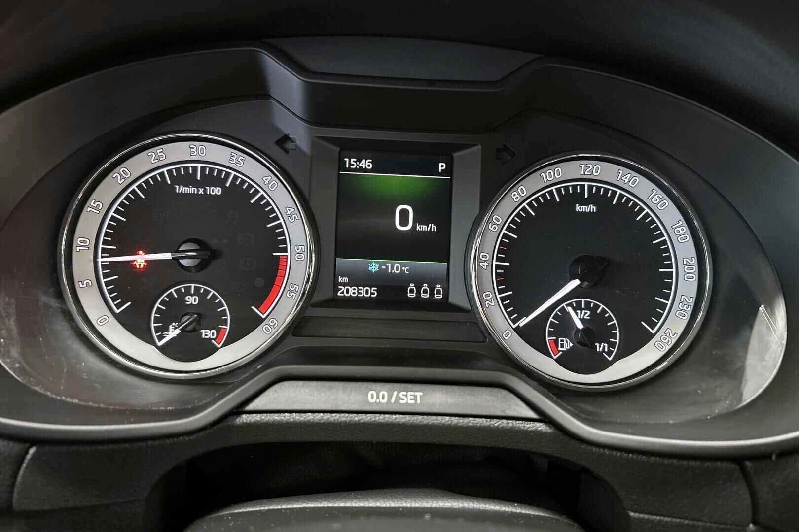 Skoda Octavia iso kuva 16