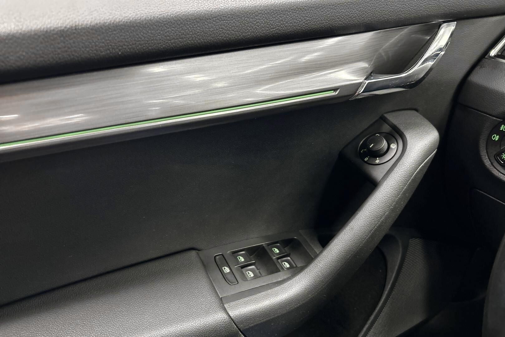 Skoda Octavia iso kuva 22