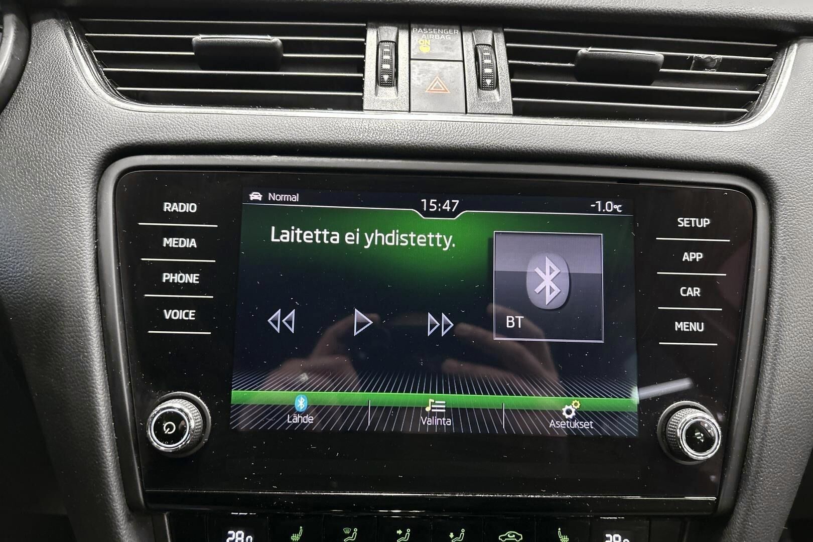 Skoda Octavia iso kuva 24