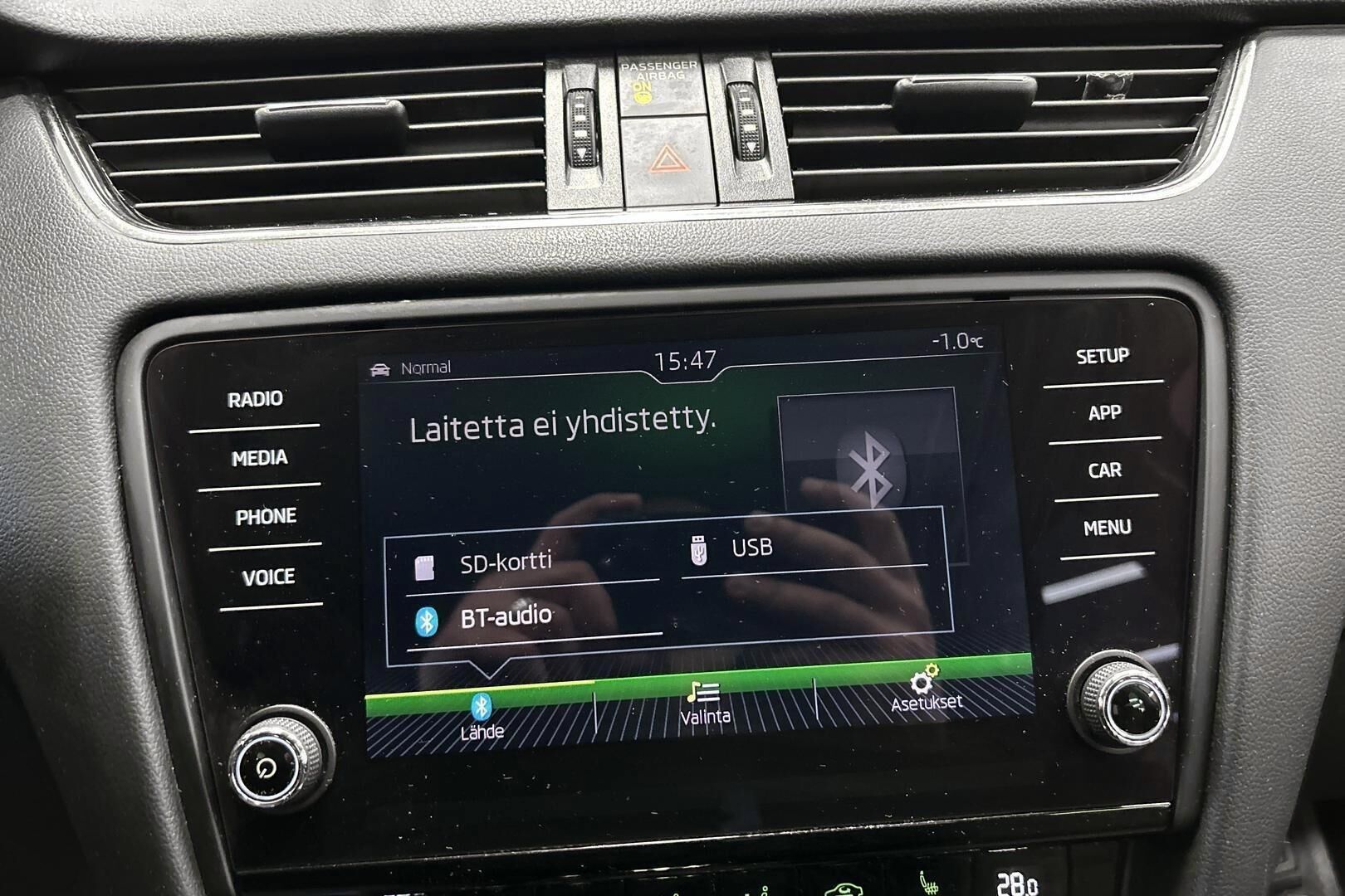 Skoda Octavia iso kuva 25